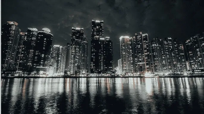 东城卫mv - 城市之光：霓虹背后的人间烟火